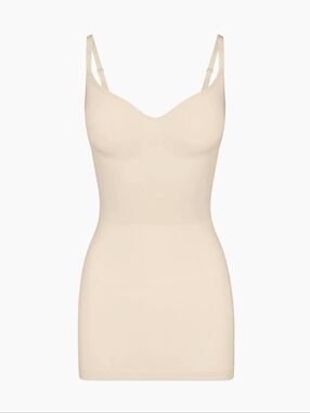 NWOT SKIMS SEAMLESS SCULPT SLIP DRESS